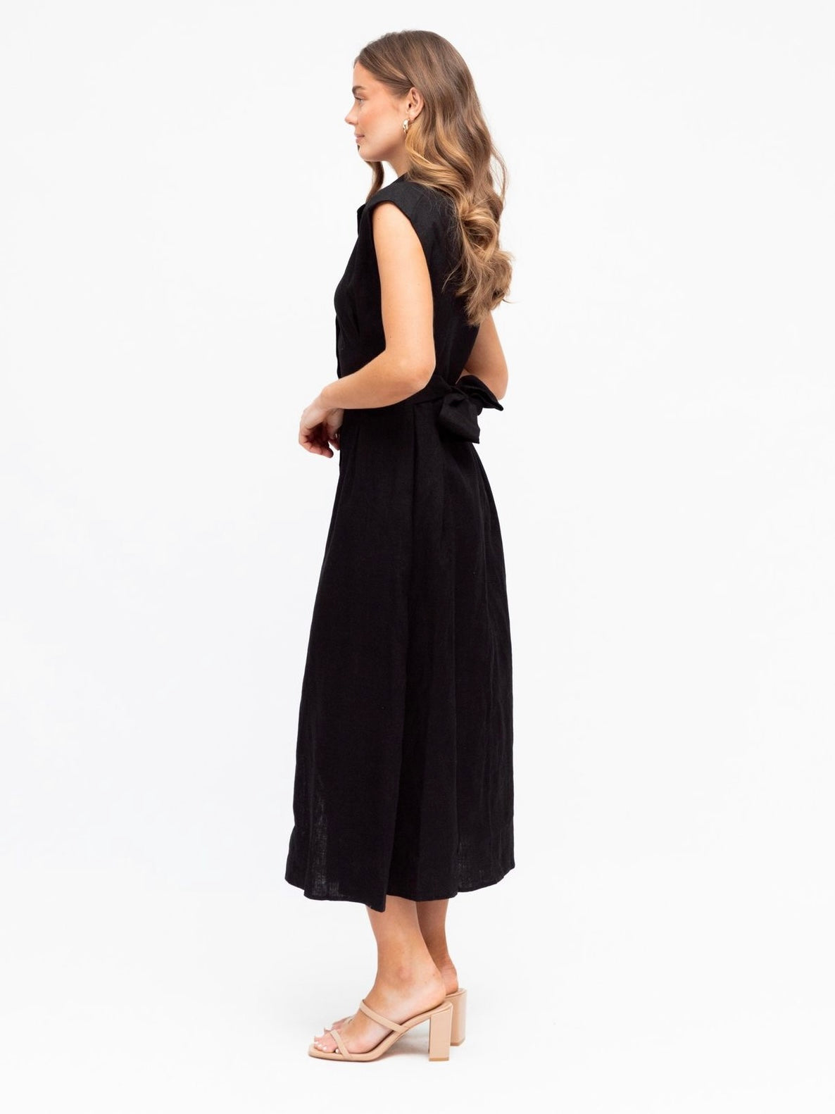 The Luxe Linen Dress - Black