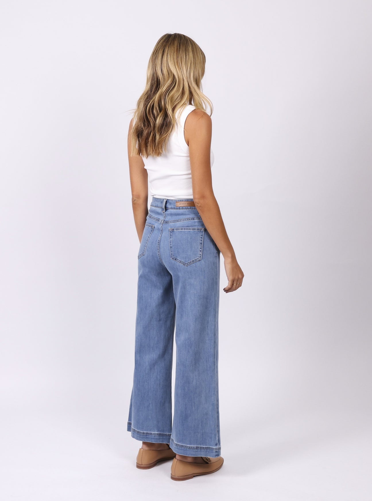 Hunter Wide Leg Jeans - Mid Blue