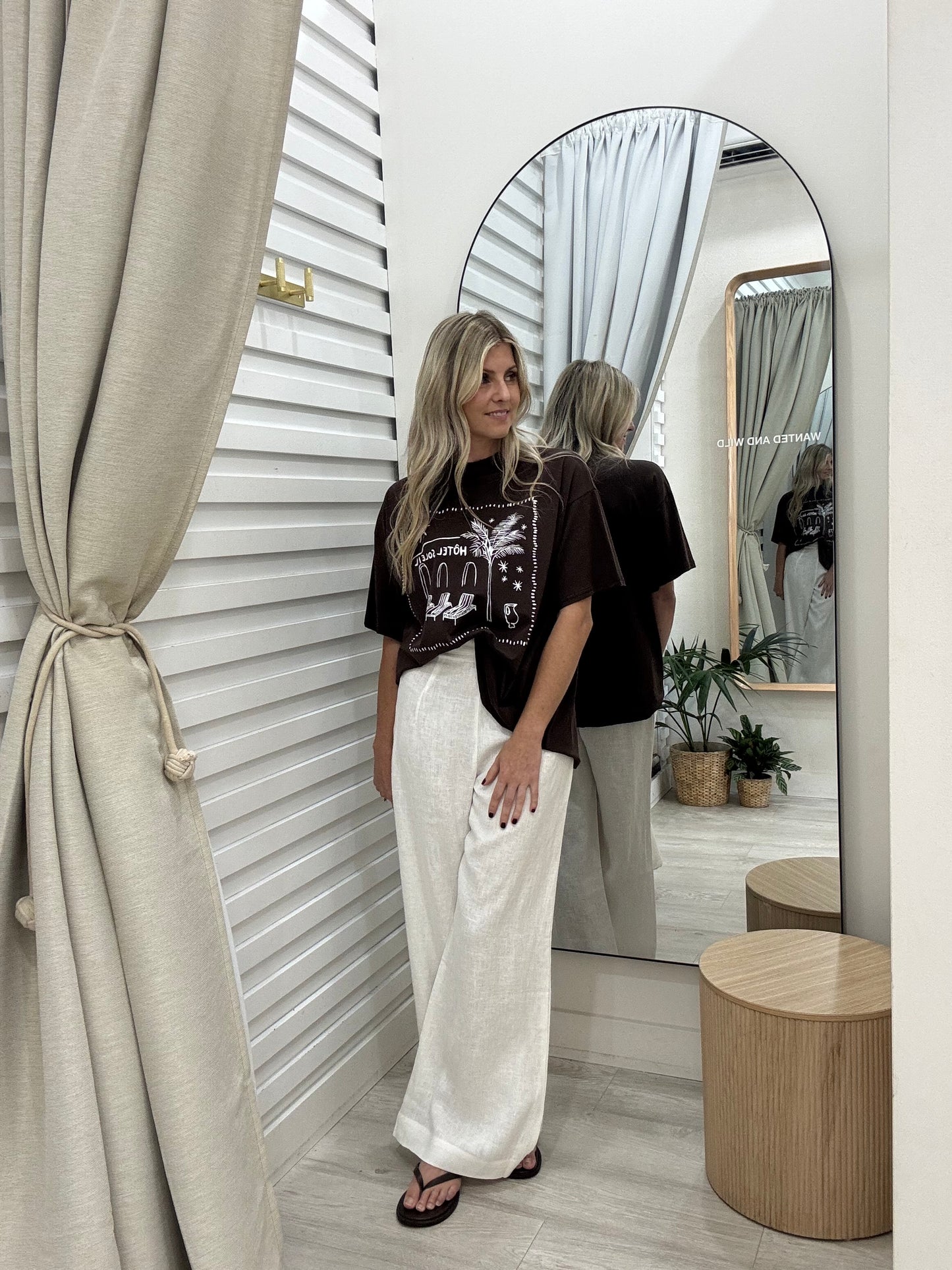 Hotel Soleil Tee - Chocolate