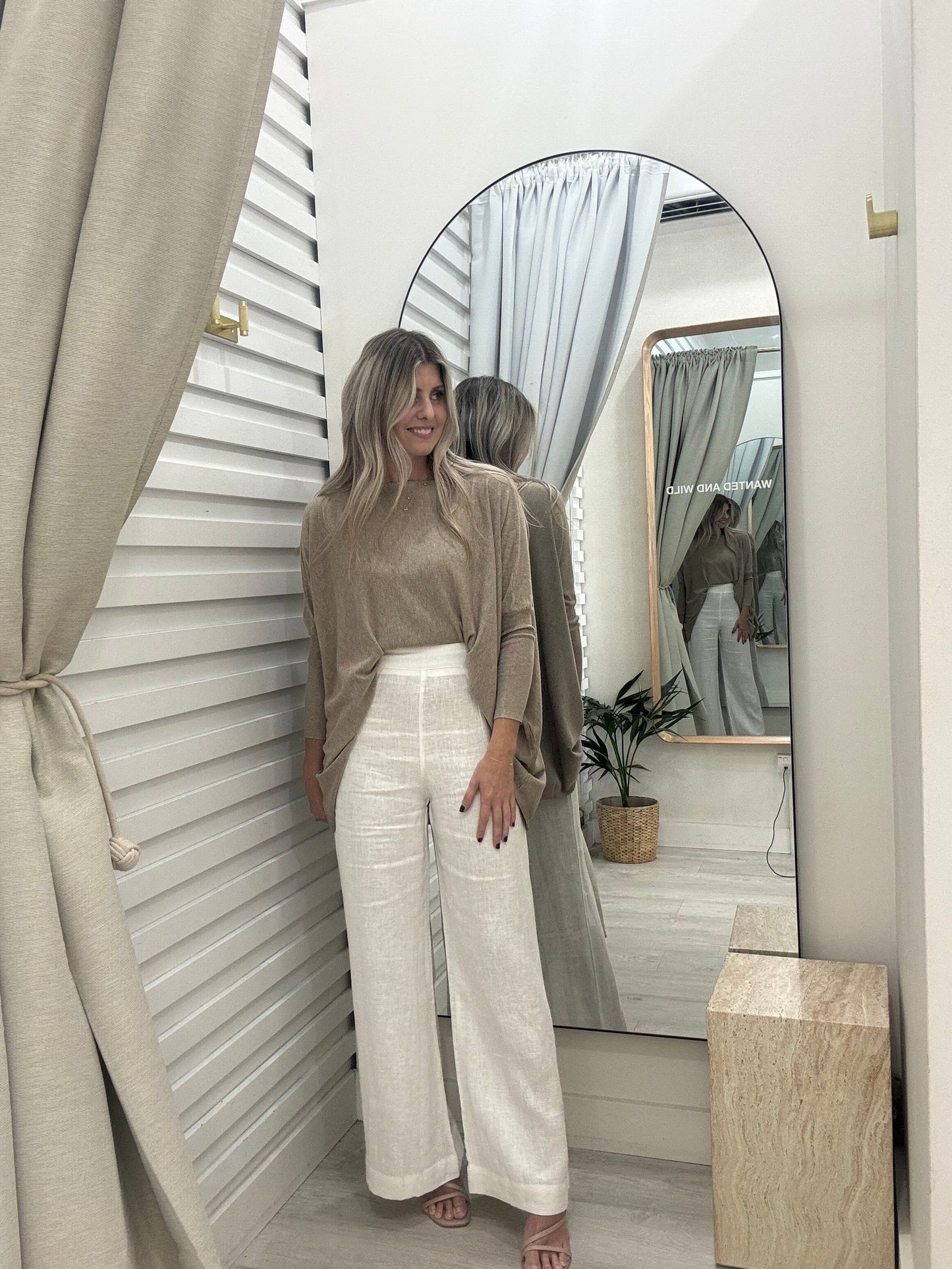 Mia Oversized Jumper - Latte