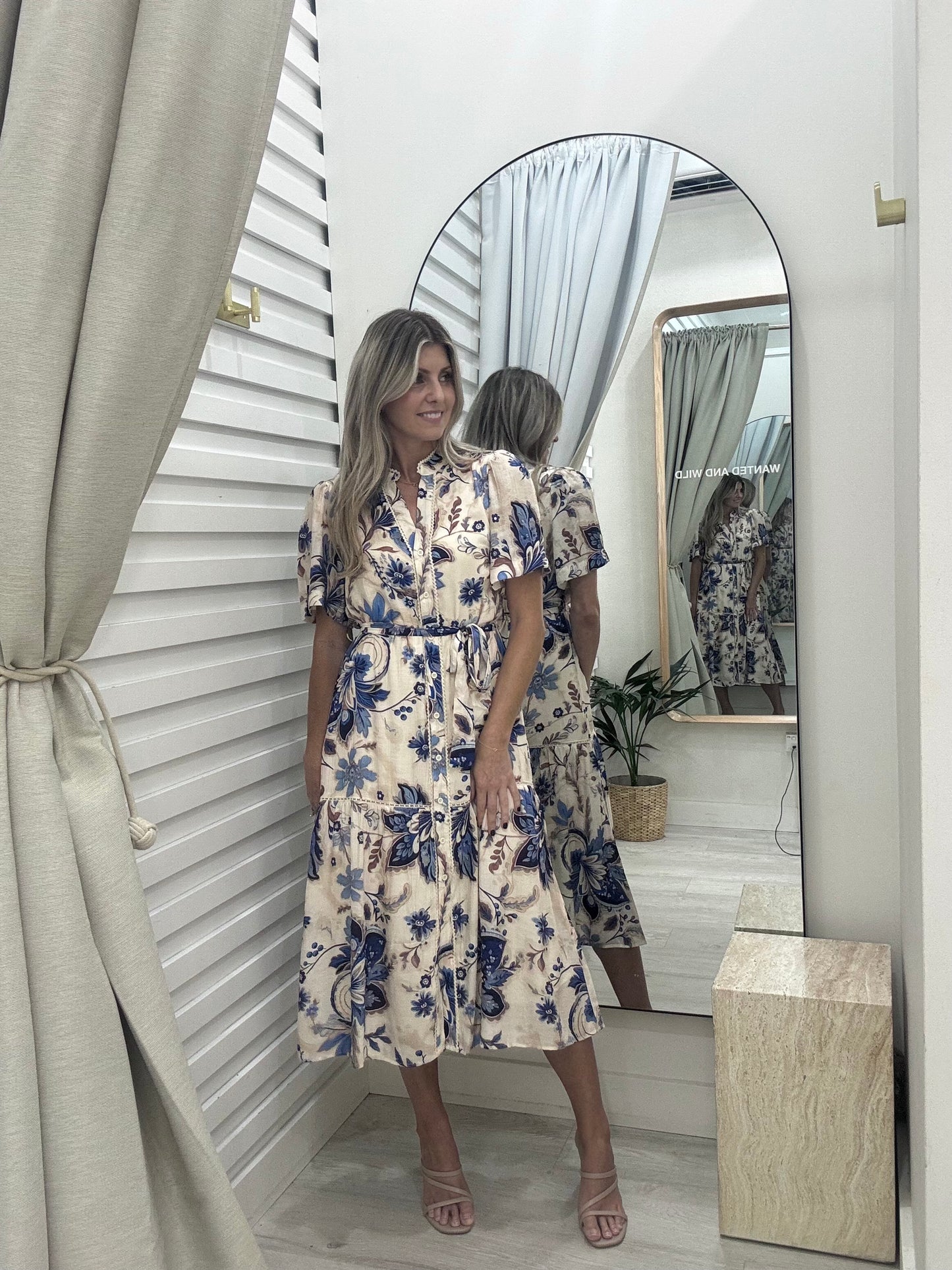 The Josie Midi Dress - Blue Paisley