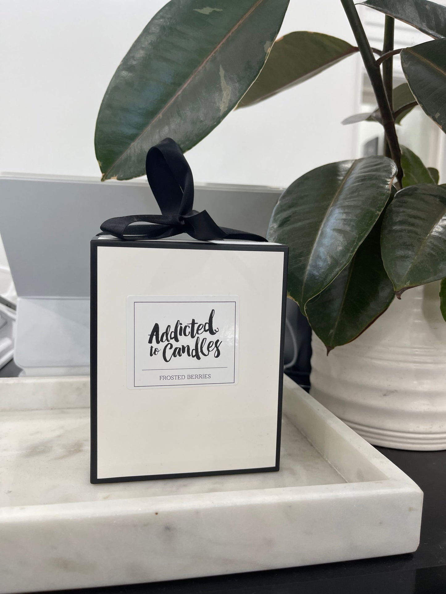 Addicted To Candles - Luxury Large Glass - WANTED AND WILD
