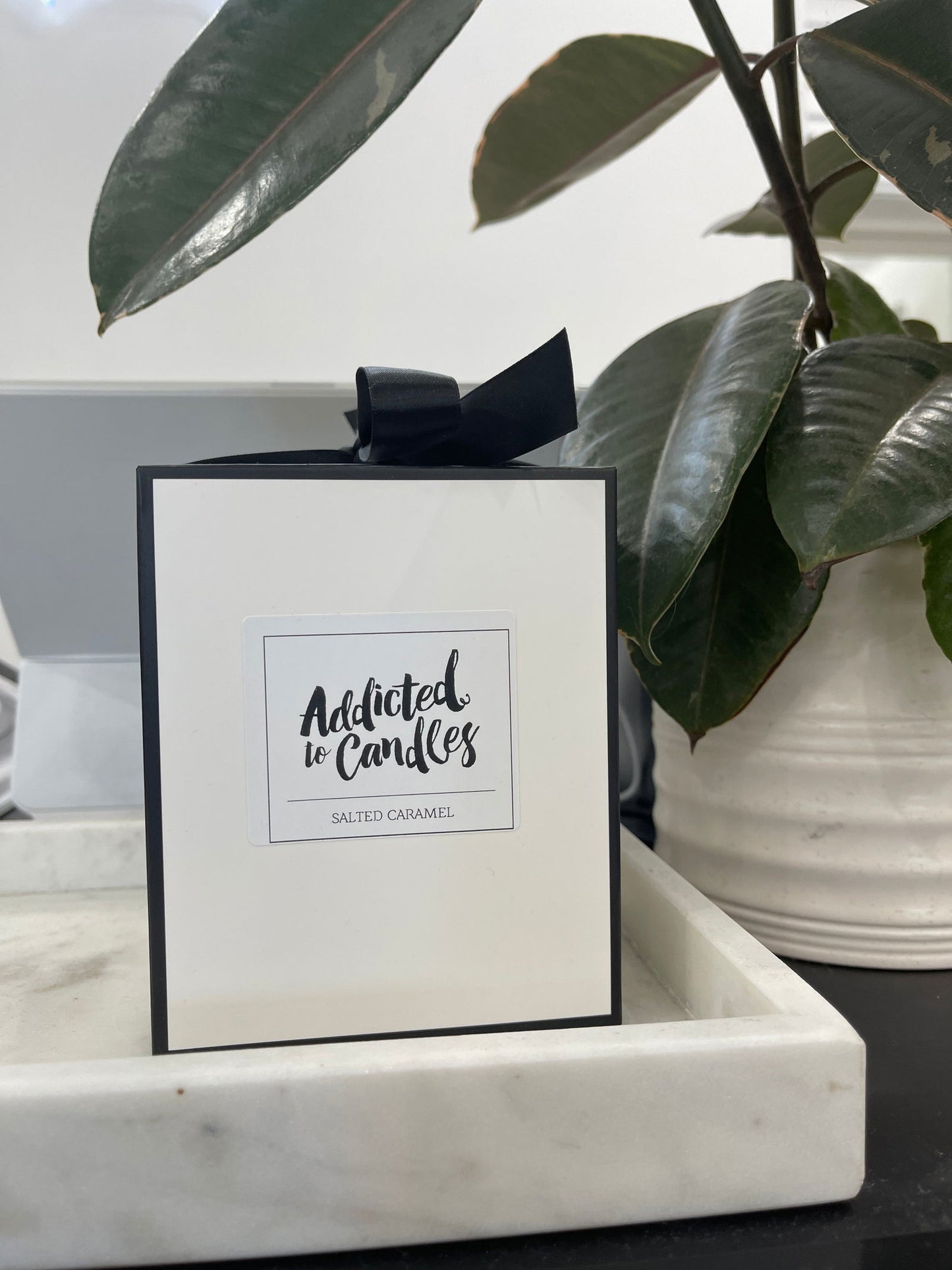 Addicted To Candles - Luxury Large Glass - WANTED AND WILD