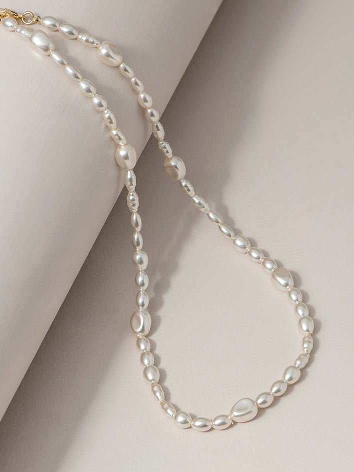 Mira Pearl Necklace