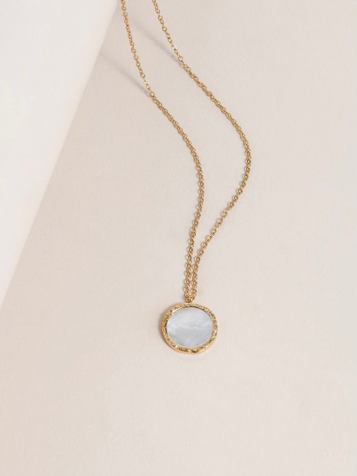 The Aspen Pendant Necklace