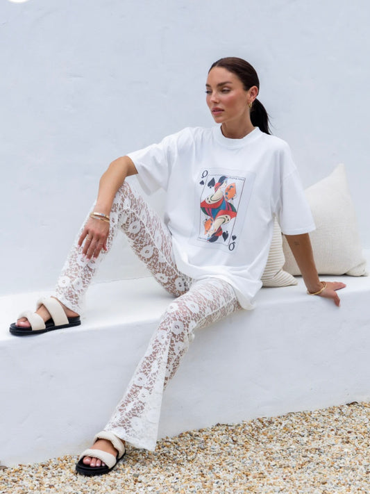 The Queen of Peaches Tee - White