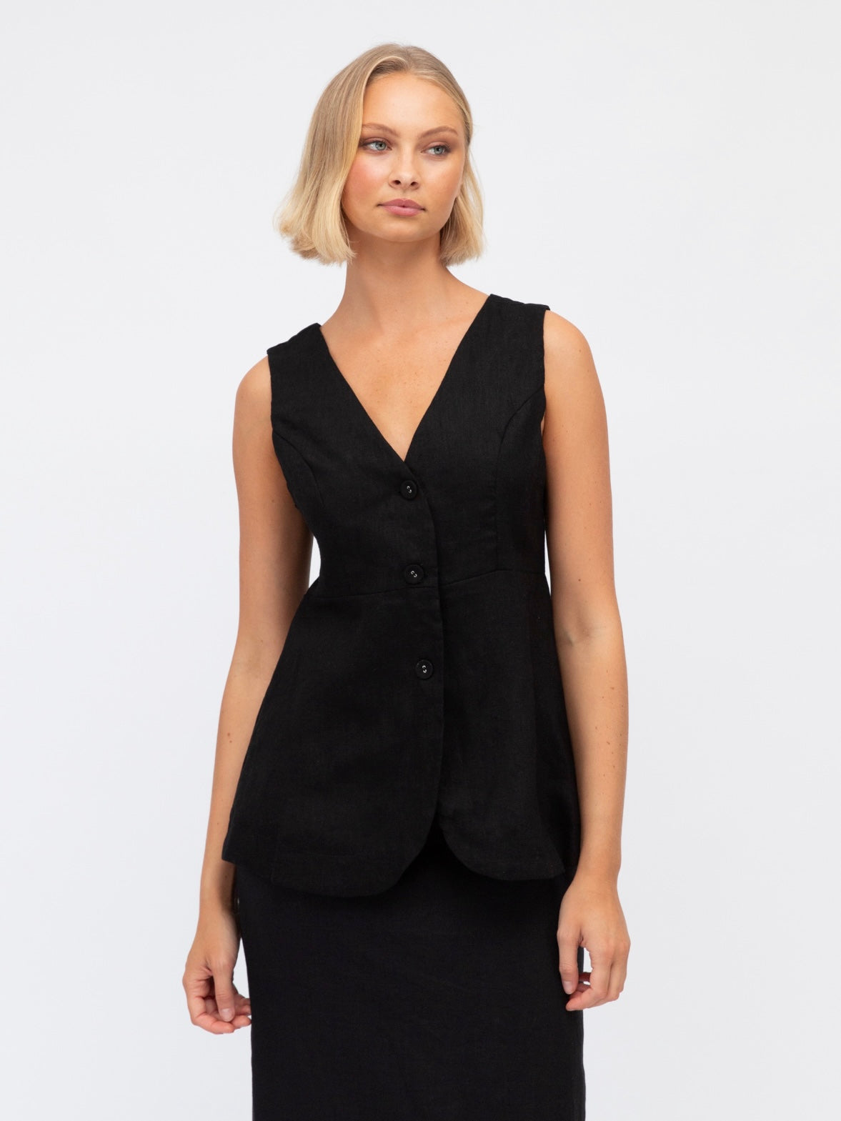The Coco Longline Vest - Black