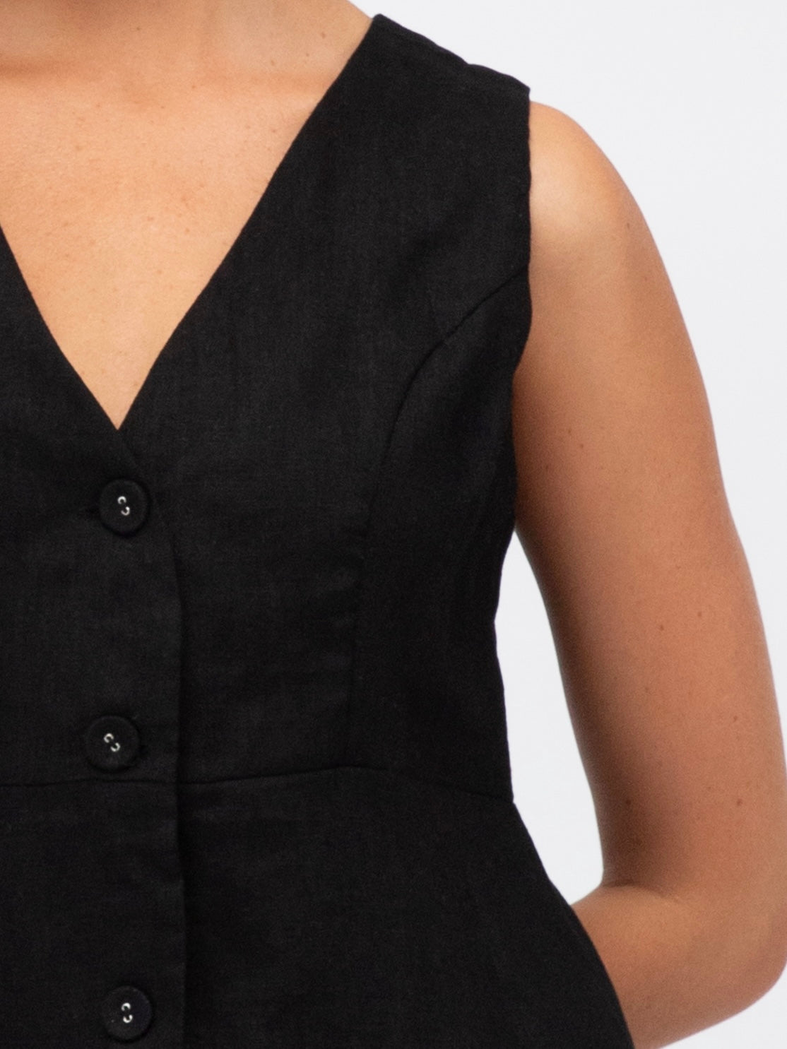 The Coco Longline Vest - Black