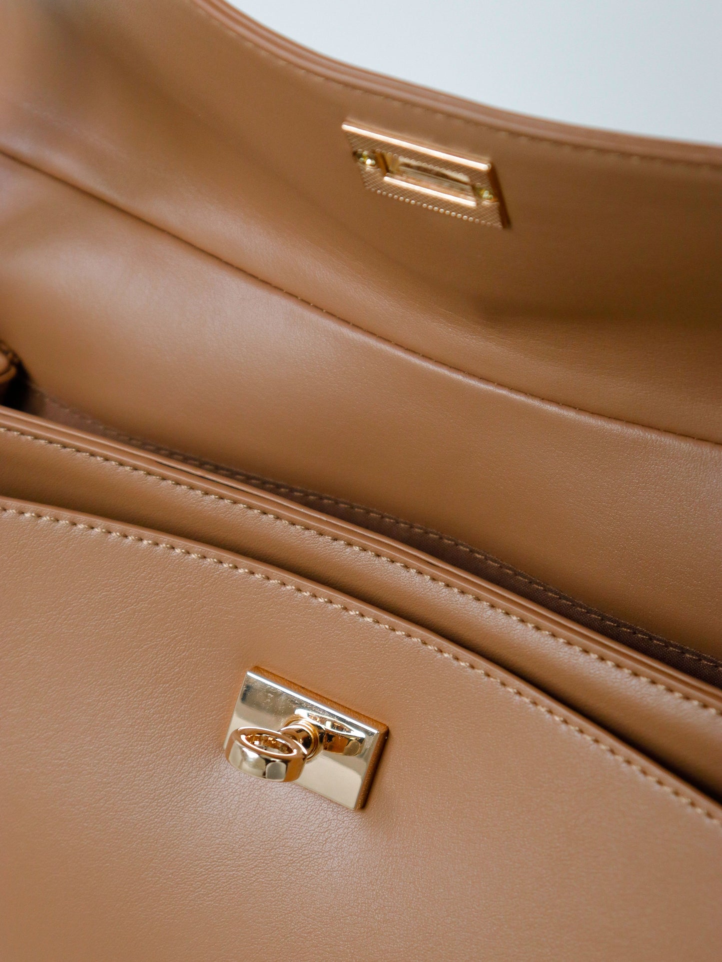 The Isabeau Bag - Tan