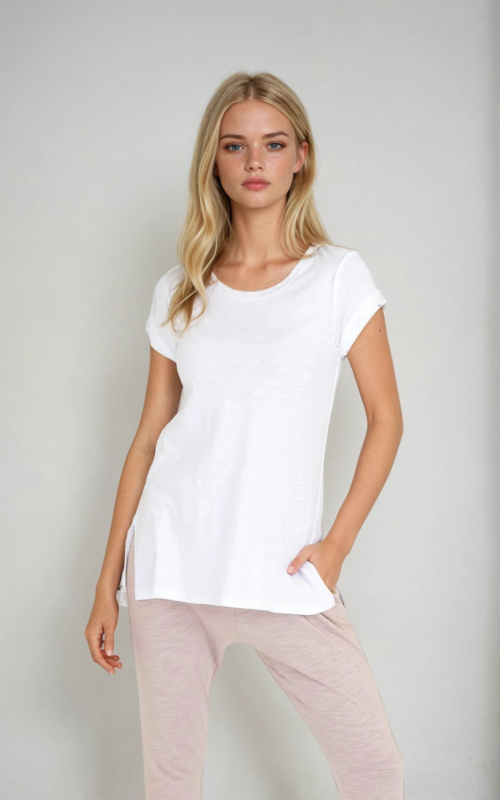 Kelly Tee White 3rd Story the Label - WANTED AND WILD