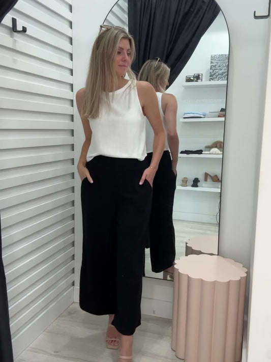 Mari Linen Crop Top - White