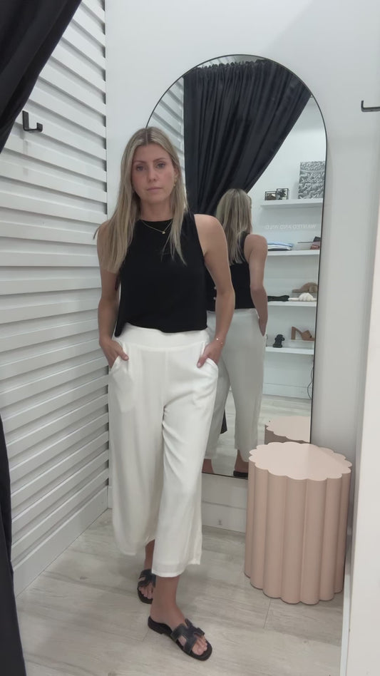 Mari Linen Crop Top - Black