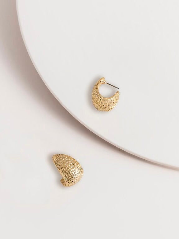 Ariana Basket Weave Earrings - Gold