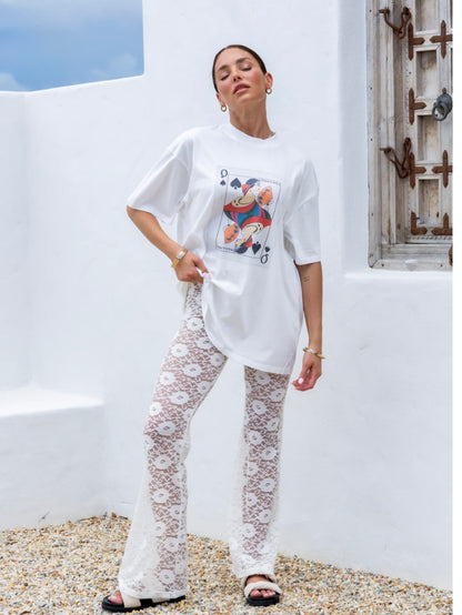 The Queen of Peaches Tee - White