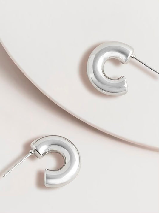 Lily Mini Huggie Hoop Earrings