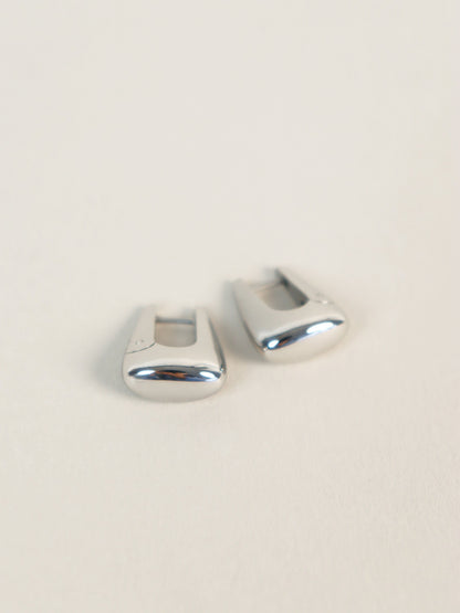 Capri Everyday Hoop Earring - Silver