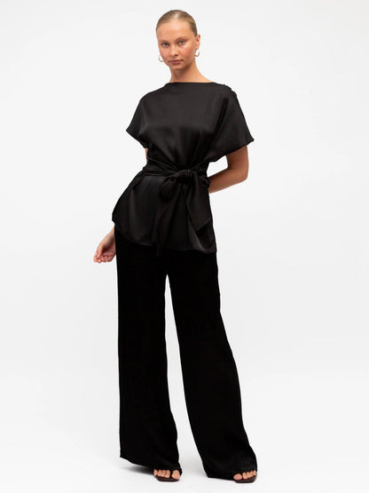 The Taylor Blouse - Black