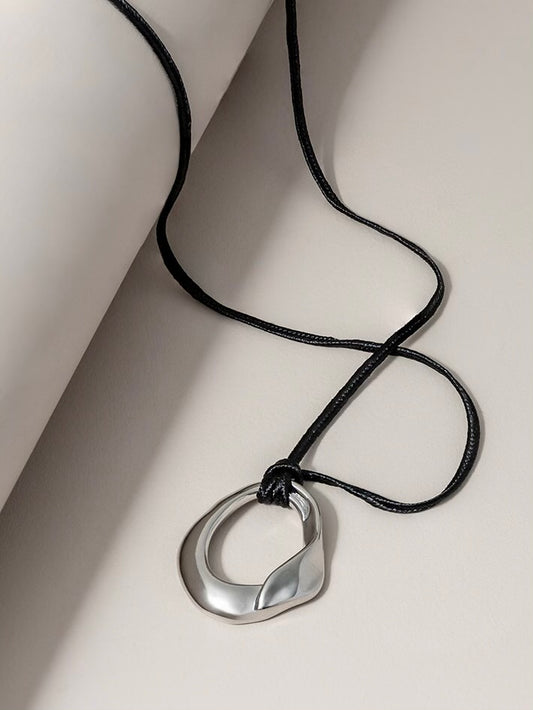 The Kat Pendant Necklace