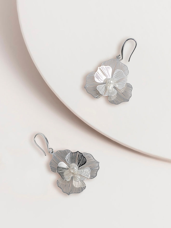 Serena Flower Earrings