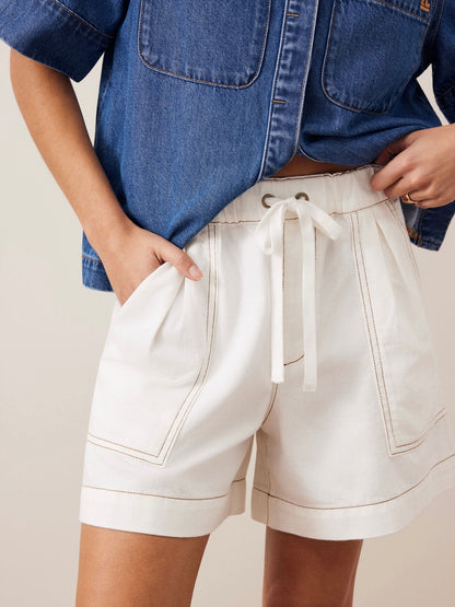 Darcy Relaxed Everyday Shorts | Ecru