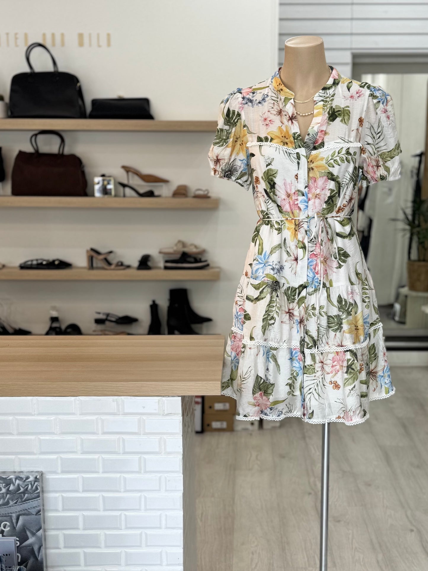 The Anna Dress - Lily Floral