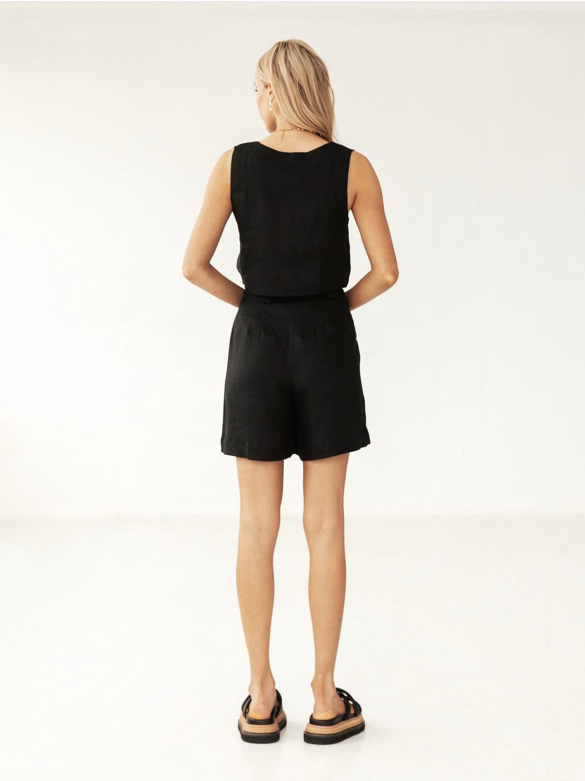 Laura Linen Shorts - Black