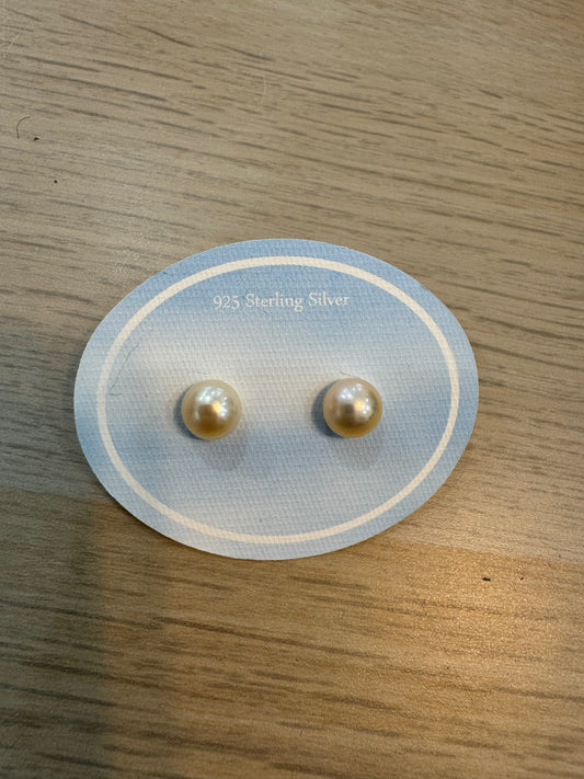 Coral pearl post earrings