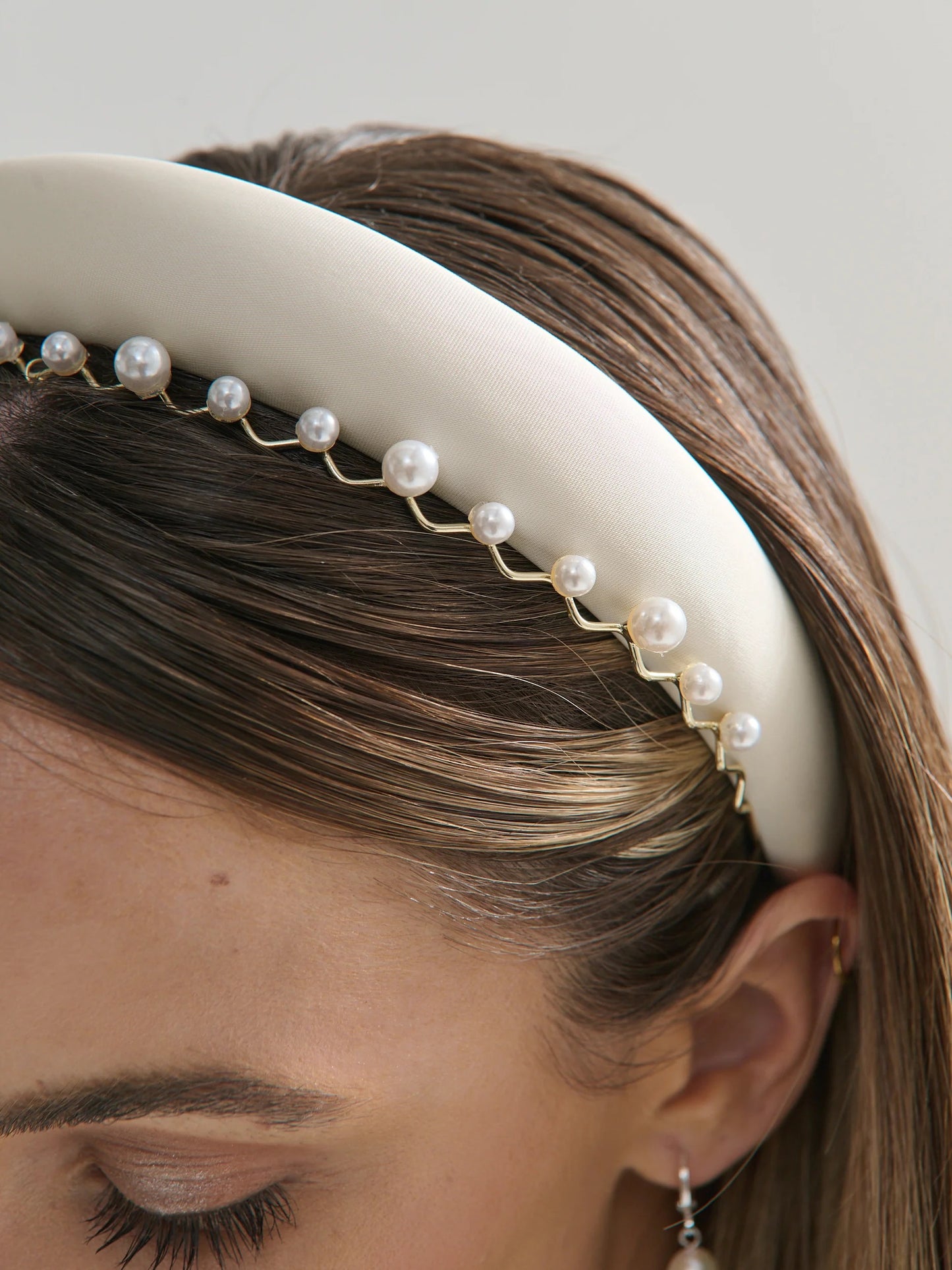 Isla Dainty Headband - Pearl