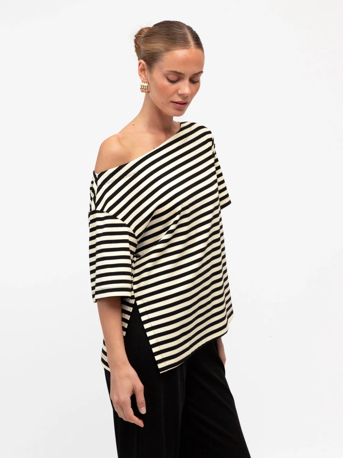 The Stripe Top - Black / Ivory