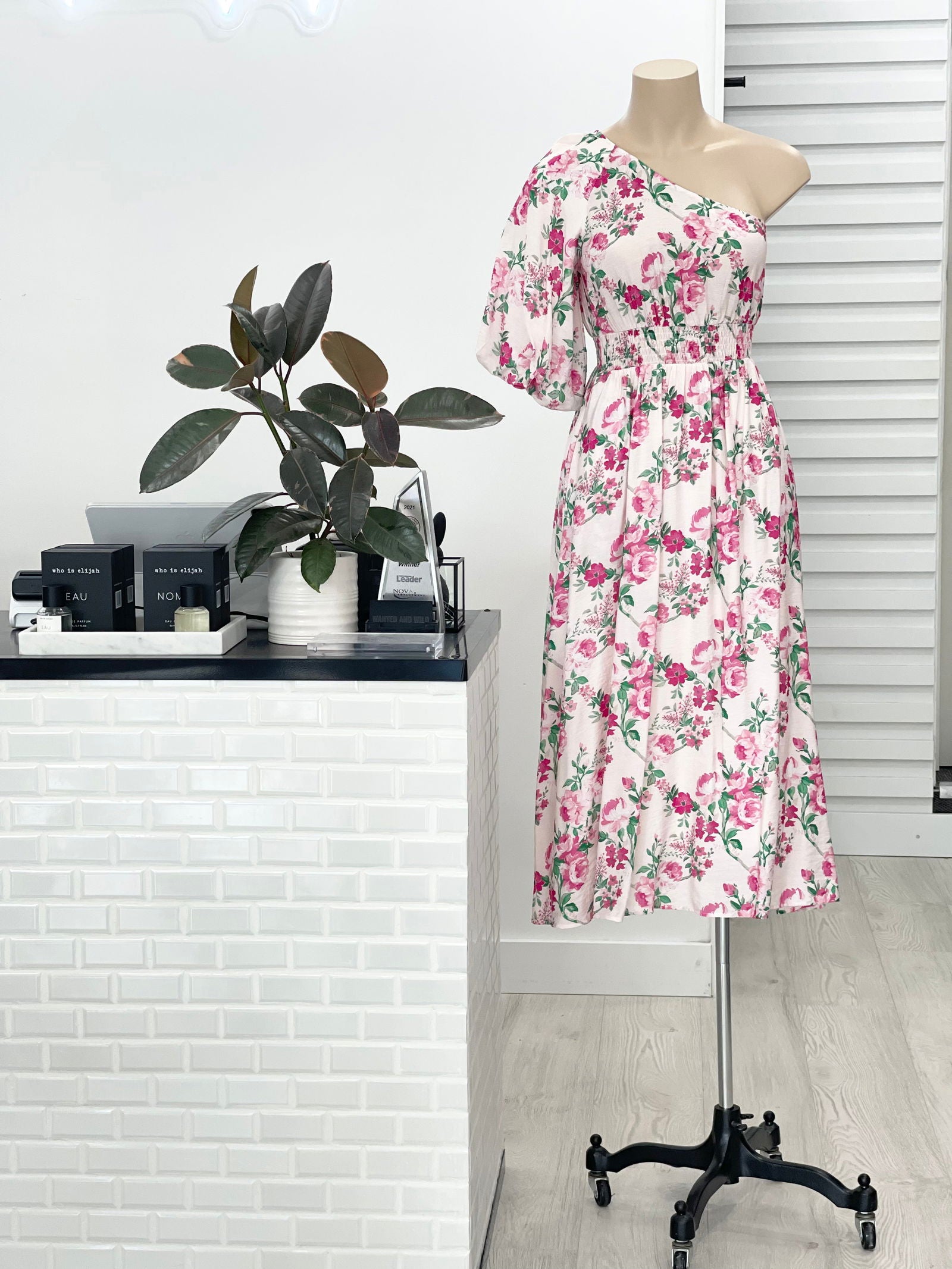 Laura Midi Dress - Pink floral - WANTED AND WILD