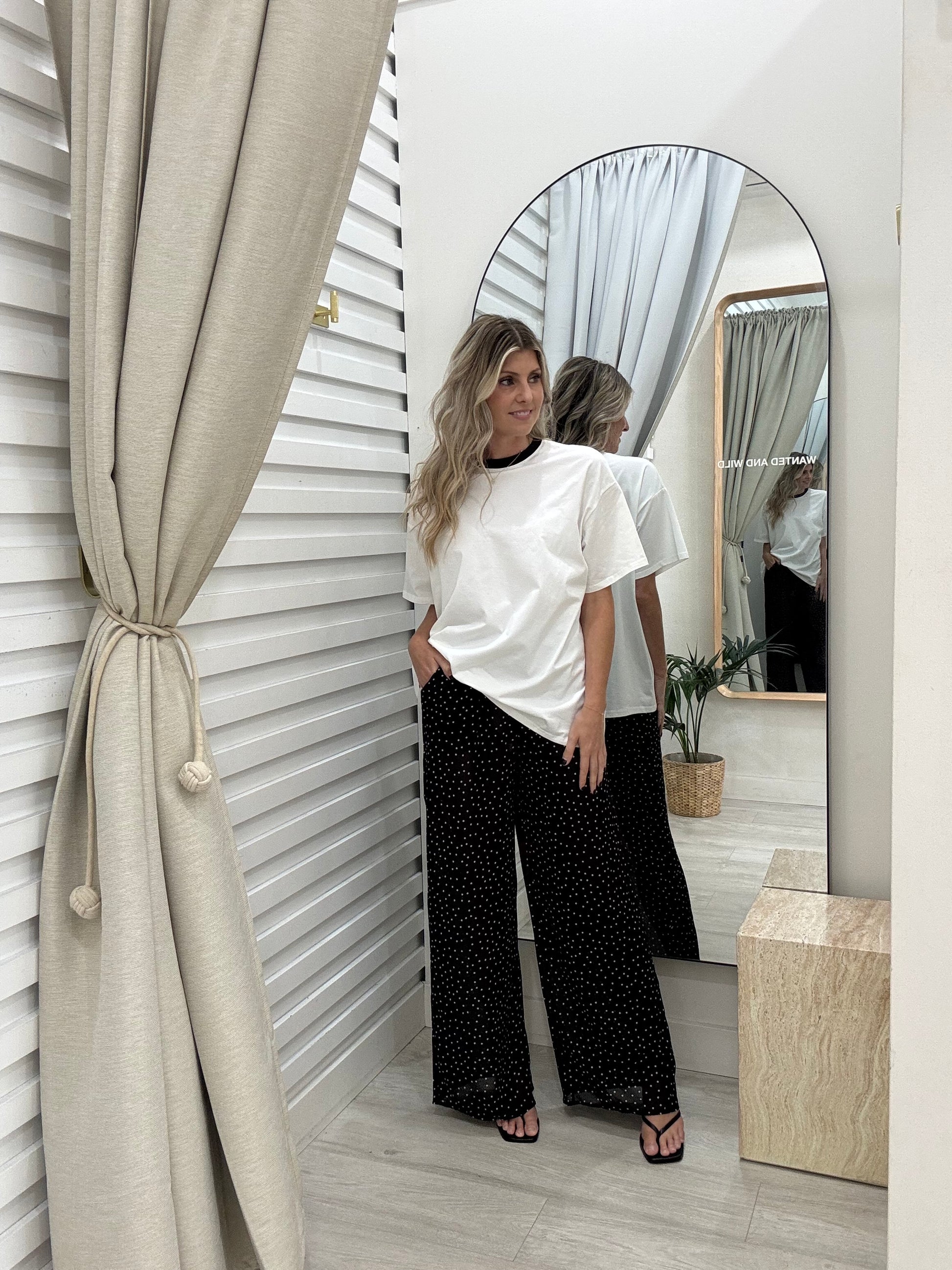 By Frankie Sets at Wanted and Wild