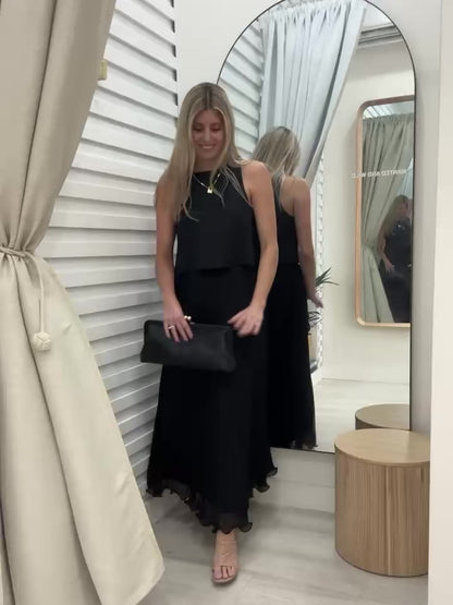 The Pleat Midi Skirt- Black