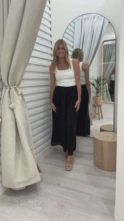 The Lune Linen Pants -  Black